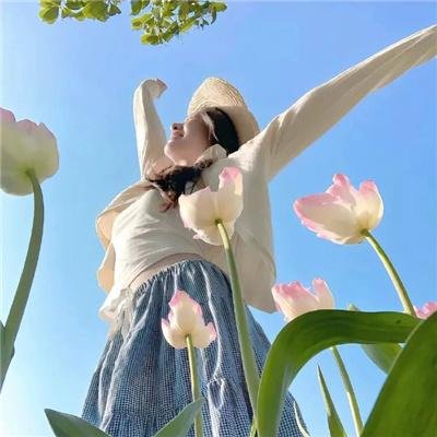 春色无边满人间